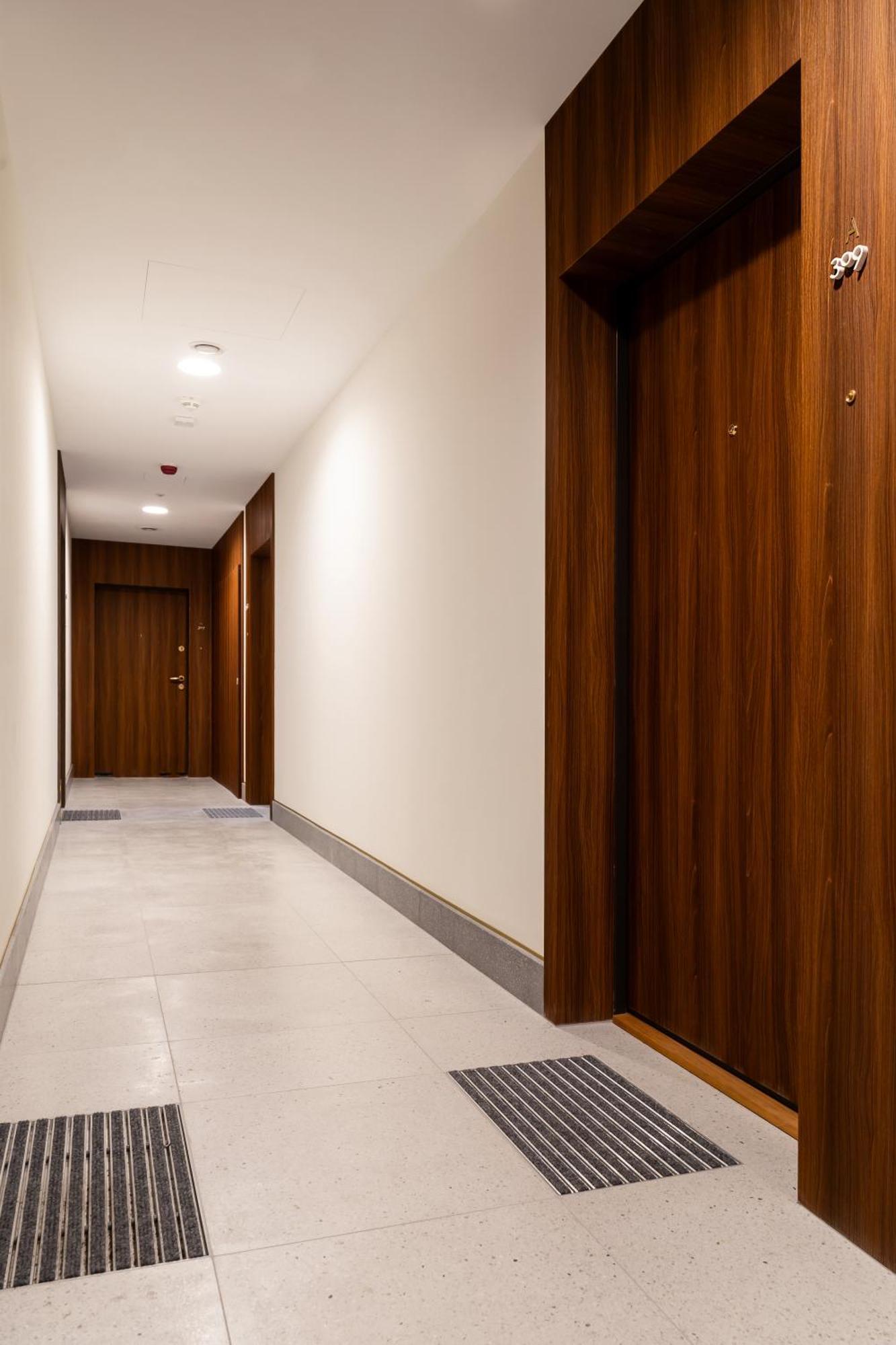 Househost Apartment Smolensk 33-309A คราคูฟ ภายนอก รูปภาพ